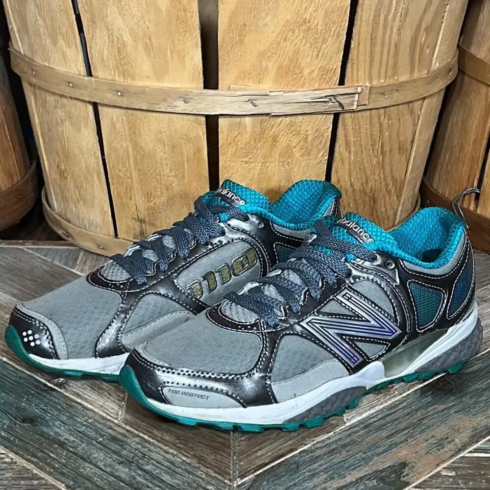 New Balance 1110 Silver Teal Gray Trail Running Shoes Sneakers Womens Size 8 B